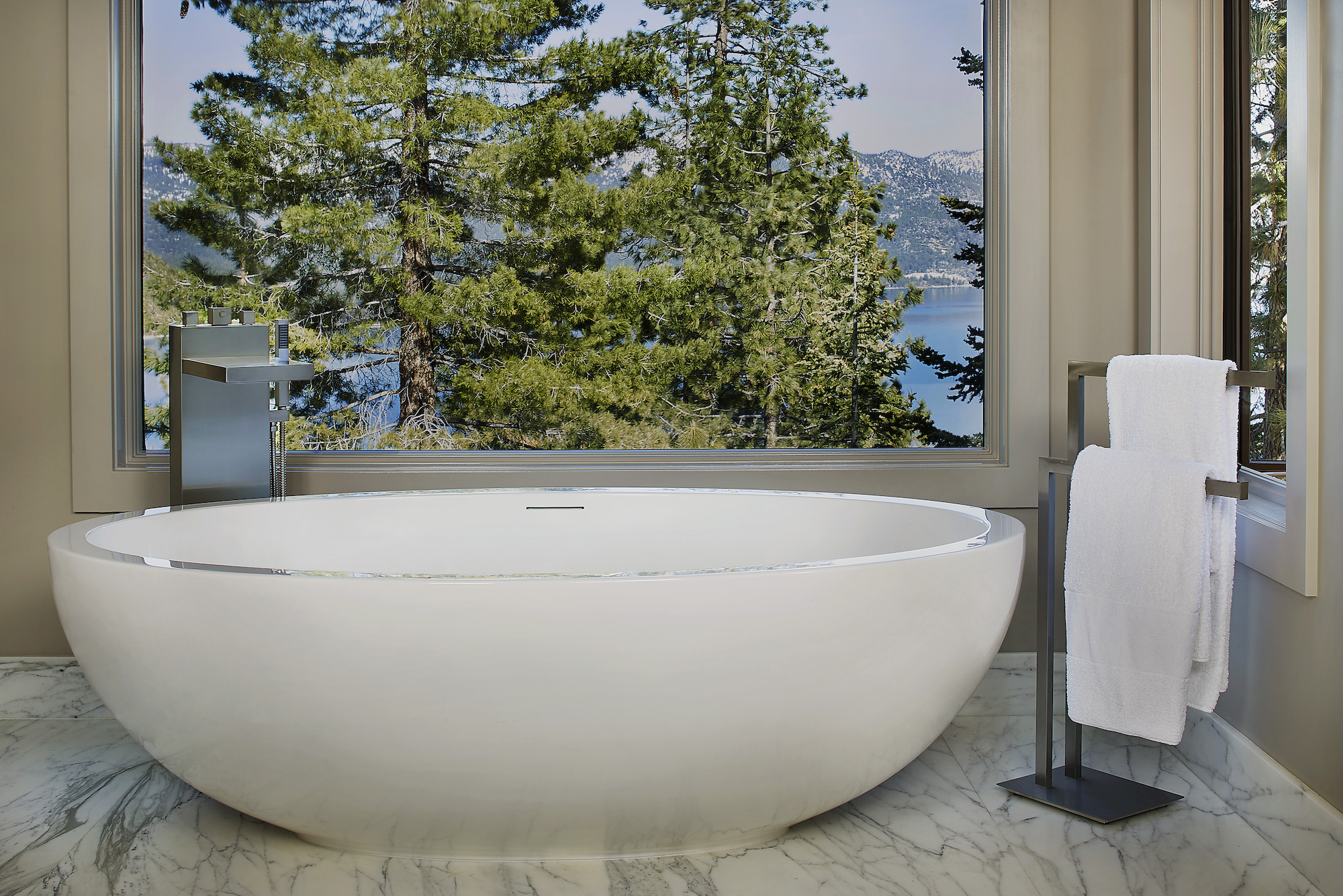 Lake Tahoe interior master bathroom Design
