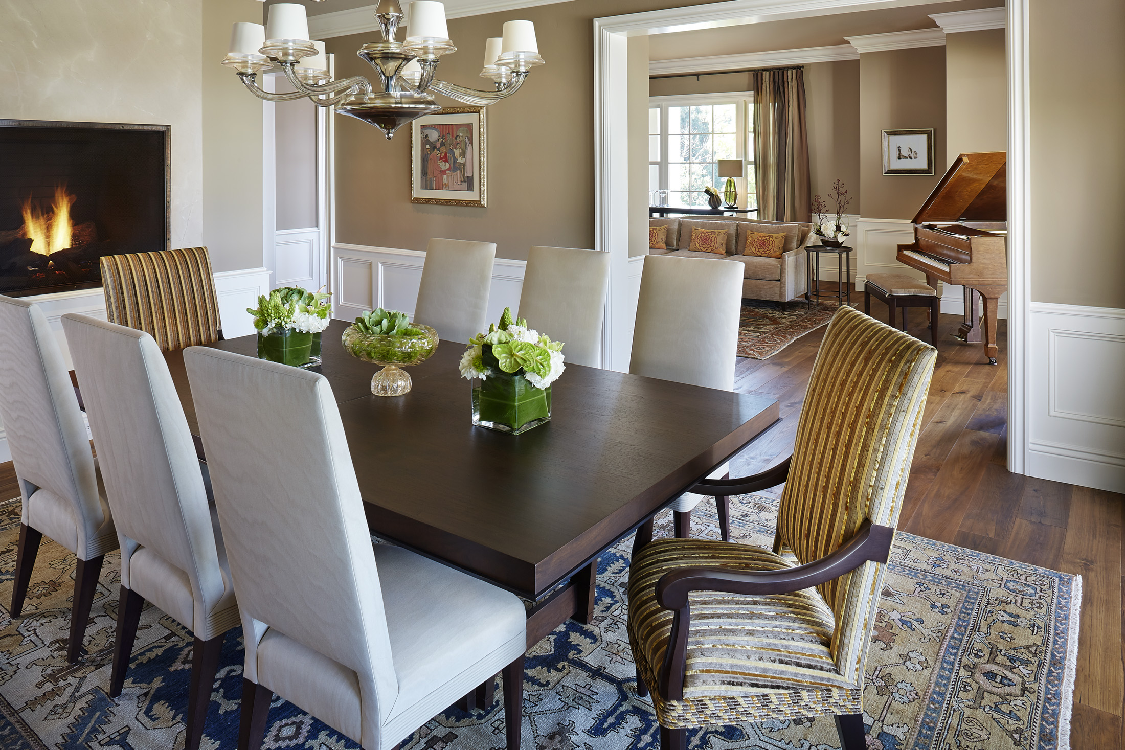 Dining Table Interior Design